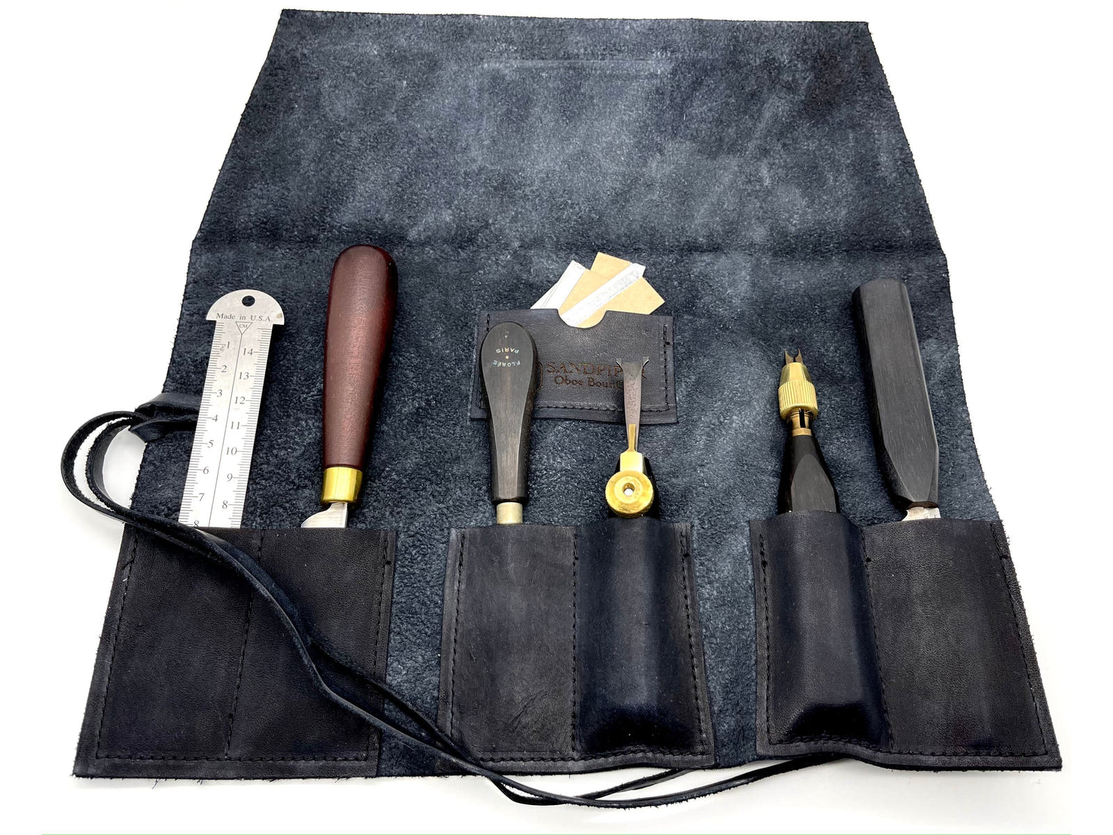 The youTube video about crack leather repair is fake!