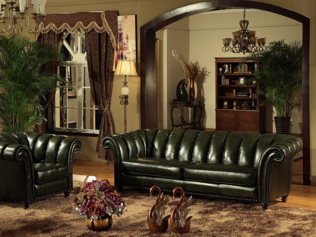 The Timeless Allure of the Green Leather Sofa: History, Craftsmanship, and the Legacy of Elegance