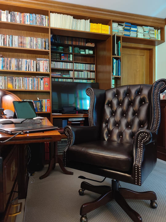 DUKE DIRECTOR CHAIR LH3999 - Locus Habitat