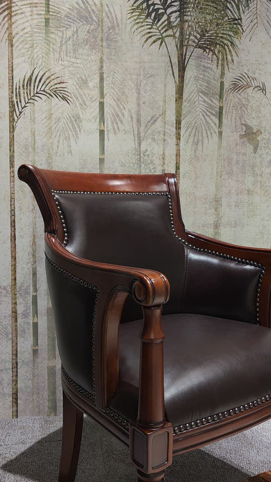 Washington LH38252 Classic Wooden Leather Chair