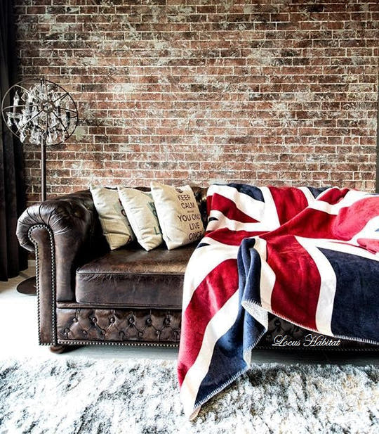 Kensington DISTRESSED LEATHER CHESTERFIELD SOFA SINGAPORE
